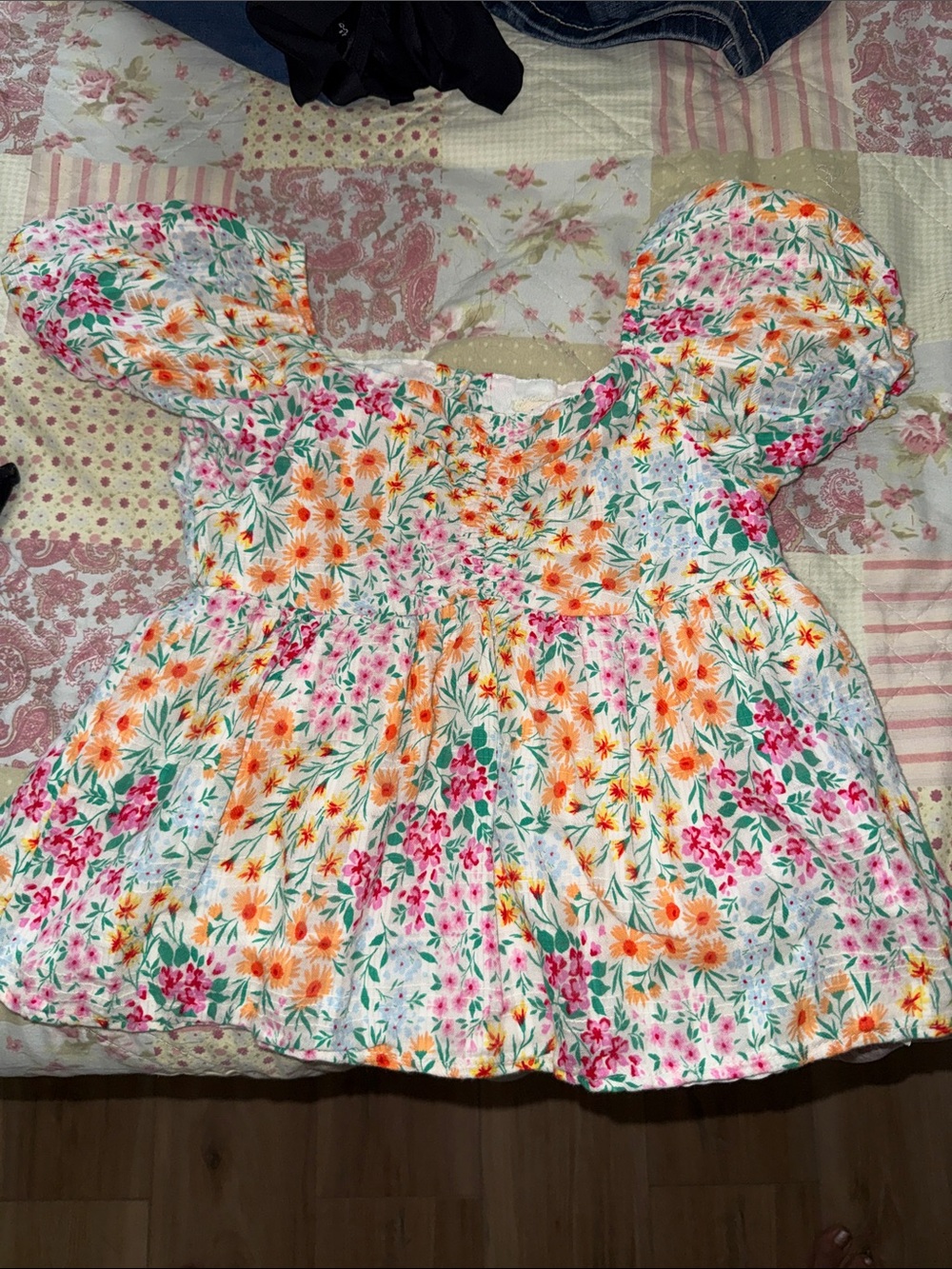 btween White Floral Puff-Sleeve Blouse with Orange & Pink Flowers